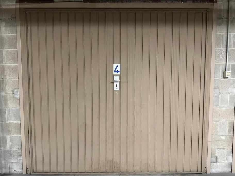 5 Giornate Apt Con Terrazzo E Garage Privato Milan Luaran gambar
